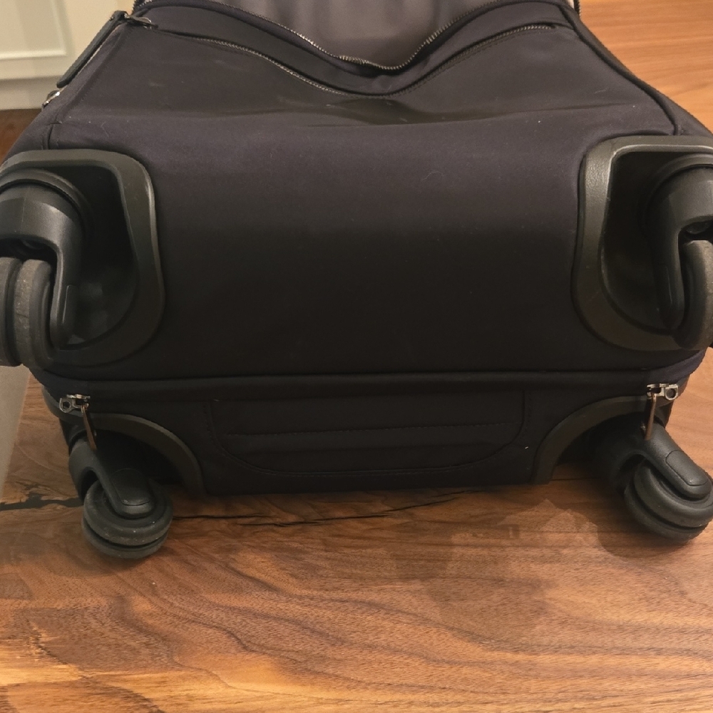 Navy Rolling Travel Bag - Picture 7 of 7